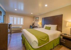 Ocean Pacific Lodge 5