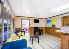 Days Inn by Wyndham Lincolnton 2