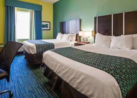 Best Western Plus Carrizo Springs Inn & Suites 3