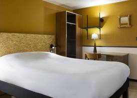 Greet Hôtel Villeneuve la Garenne 3