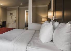 Comfort Suites San Clemente Beach 4