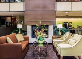 Quality Inn & Suites Peoria North 4