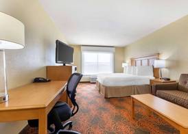 Best Western Plus Waco North 5