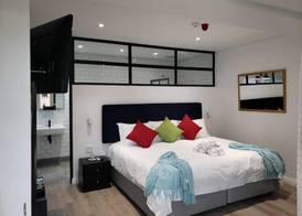 Point B Guest House -Sustainable Solar Energy 5