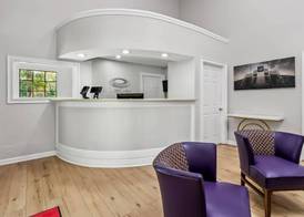 Econo Lodge Inn & Suites Cayce I-26 Airport 2