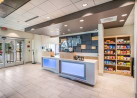 Holiday Inn Express & Suites ASHEBORO by IHG 5