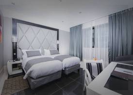 Krystal Palace Douala 4