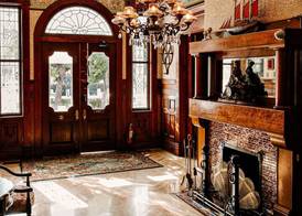 Curry Mansion Inn 2