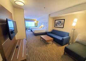 Holiday Inn Express & Suites SEATTLE NORTH - LYNNWOOD by IHG 5