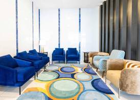 S Plaza Suites Hotel 3