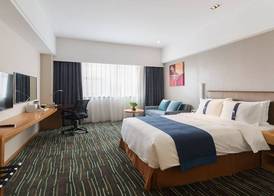 Holiday Inn Express Shanghai New Jinqiao by IHG 3