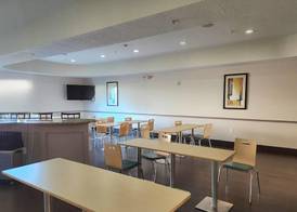 Days Inn & Suites by Wyndham Houston / West Energy Corridor 3