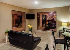 Days Inn by Wyndham Sulphur LA 3