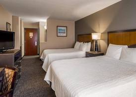 PLAZA HOTEL & SUITES AT MEDICAL CENTER 4