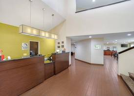 Sleep Inn & Suites at Concord Mills 3