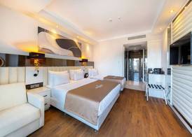 Serenity Queen Hotel 4