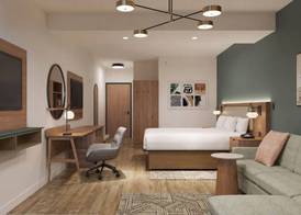 La Quinta Inn and Suites by Wyndham Central McKinney 2