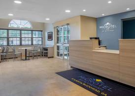 Microtel Inn & Suites by Wyndham Atlanta Buckhead Area 2