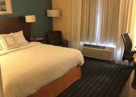 Fairfield Inn by Marriott Kalamazoo West 4