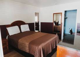 Paso Robles Wine Country Inn 5