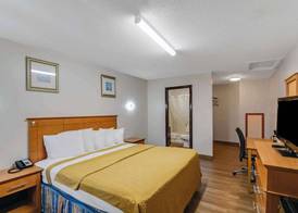 Americas Best Value Inn Torrington CT 4