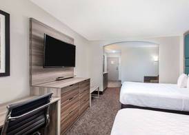 La Quinta Inn by Wyndham Pigeon Forge-Dollywood 4
