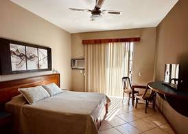 Hotel Dominguez Plaza 4
