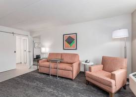 Holiday Inn COLUMBUS by IHG 4
