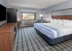 AmericInn by Wyndham West Salem 3