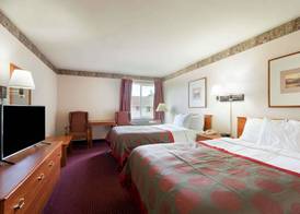 Ramada by Wyndham SeaTac Airport North 4