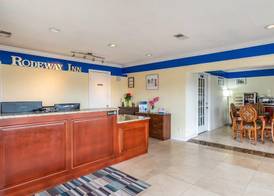Rodeway Inn Bushnell 3