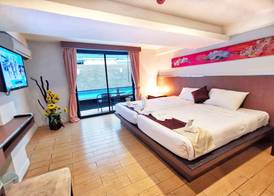 Scandia Beach Hotel - Soi 7 Best Location - 200m to Beach next to Food Market 5