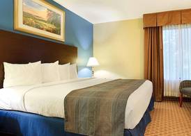 Best Western Plus Cary Inn - NC State 5