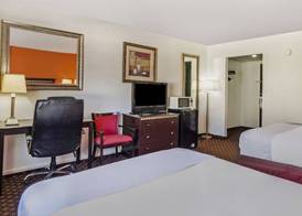 Travelodge by Wyndham Dodge City KS 4