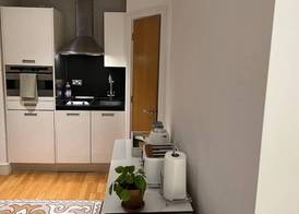 Stylish Studio Flat Near Central London 4