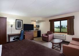 AmericInn by Wyndham Tomah 4