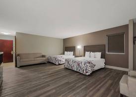 Red Roof Inn & Suites Vineland - Buena 4