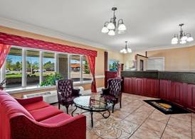 Days Inn by Wyndham Whitmore Lake Near Ann Arbor And Brighton 4