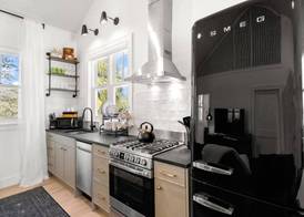 Casa Julieta Luxury Ybor-themed Studio 4