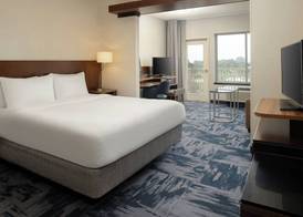 Fairfield Inn & Suites by Marriott Santa Cruz 4