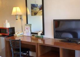 Red Carpet Inn Medford 5