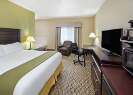 Holiday Inn Express & Suites CHICAGO-LIBERTYVILLE by IHG 3
