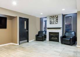 Super 8 by Wyndham Indianapolis/NE/Castleton Area 2