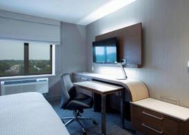 Courtyard by Marriott New York Queens/Fresh Meadows 5