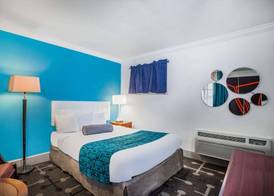 Howard Johnson by Wyndham Hershey 5