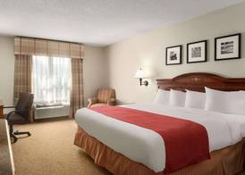 Country Inn & Suites by Radisson, Louisville South, KY 4