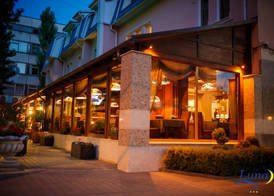 Luna Hotel 5