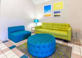 Days Inn by Wyndham Milan Sandusky South 3