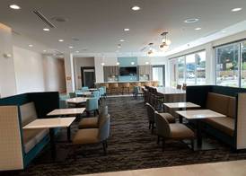 La Quinta Inn & Suites by Wyndham Centralia 2