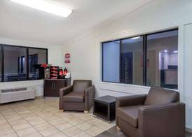 Travelodge by Wyndham Essington / Philadelphia Airport 2